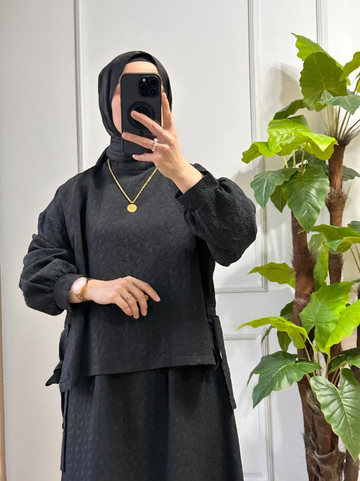 Desenli Siyah Etekli Takım (3)