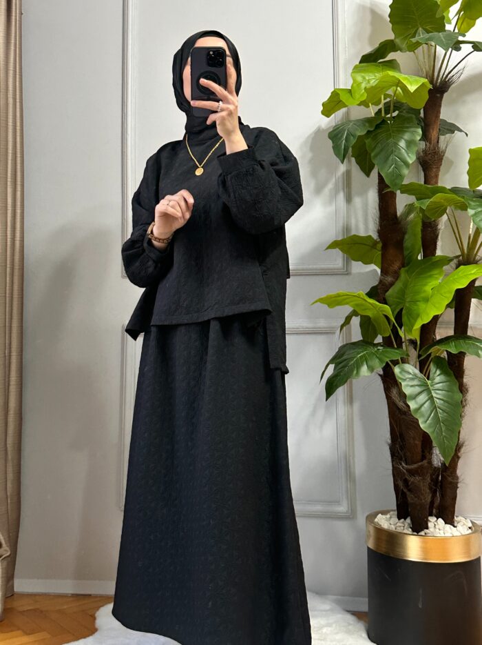 Desenli Siyah Etekli Takım (4)