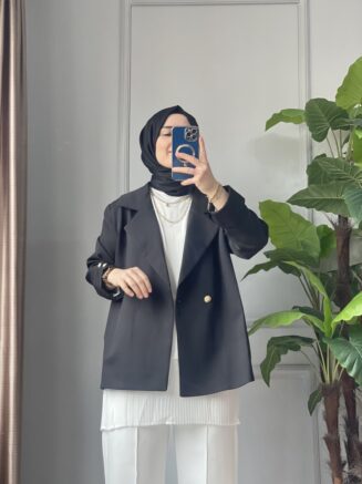 Mary Ceket – Siyah (Atlas Kumaş, Astarlı, Gold Düğmeli)