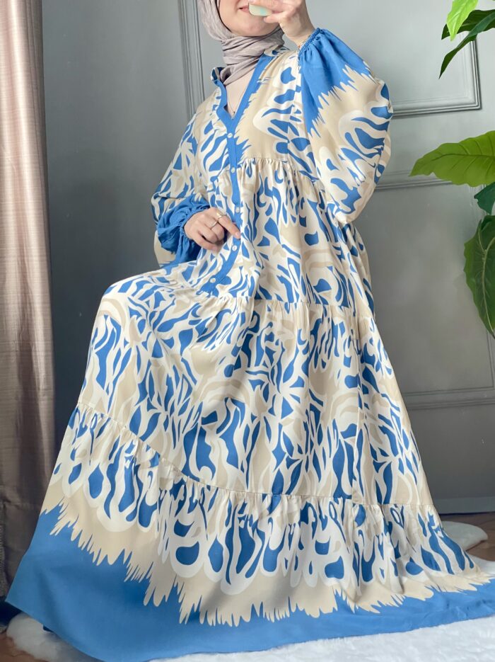 Önü patlı Mavi desenli elbise (3)