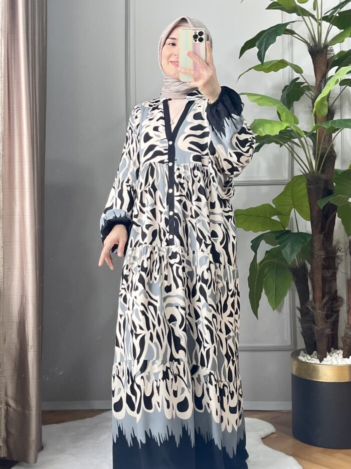 Siyah Desenli Önü Patlı Elbise (3)