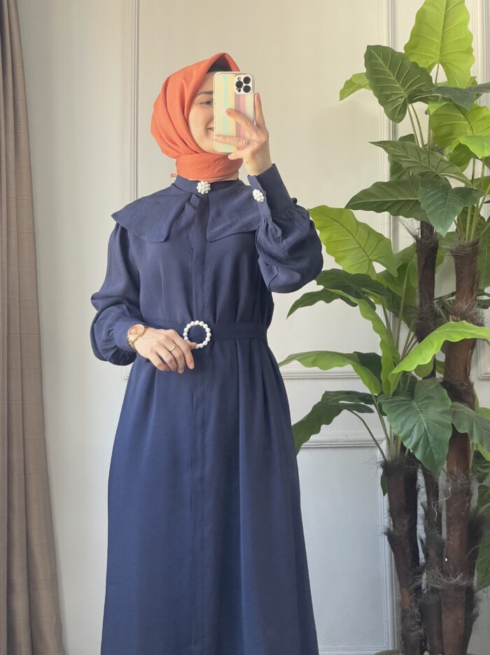 Yakası Pelerinli İnci Detaylı Ferace Elbise (1)