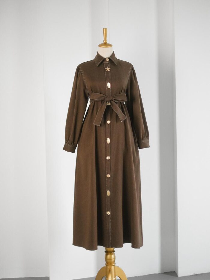 Kahverengi Kendinden Fularlı Astarlı Trenç Kot Elbise